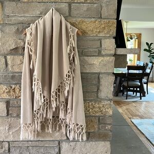Elegant Cream Fringed Poncho